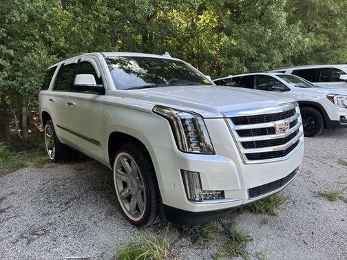 2017 Cadillac Escalade Luxury