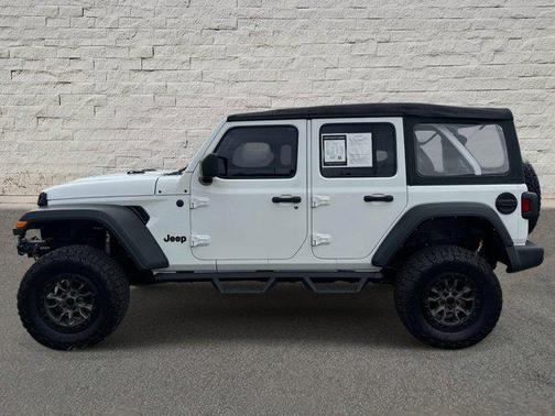 Bright White Clearcoat 2023 Jeep Wrangler Sport