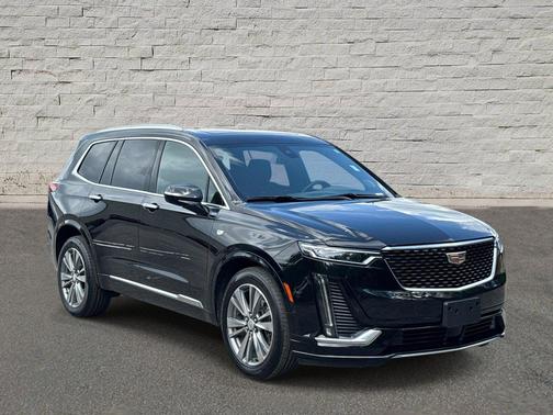 Stellar Black Metallic 2022 Cadillac XT6 Premium Luxury AWD