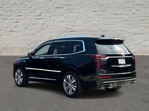 Stellar Black Metallic 2022 Cadillac XT6 Premium Luxury AWD