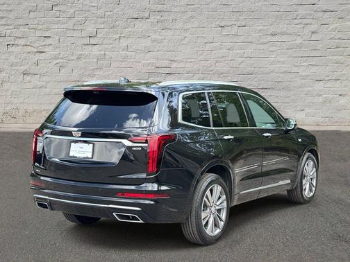 Stellar Black Metallic 2022 Cadillac XT6 Premium Luxury AWD
