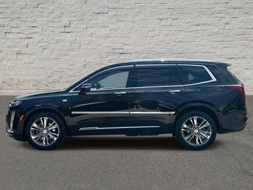 Stellar Black Metallic 2022 Cadillac XT6 Premium Luxury AWD