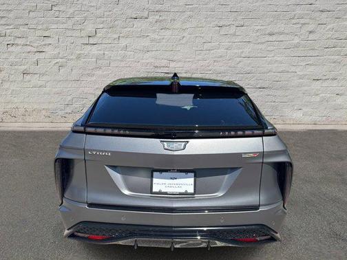 Magnus Metal Frost 2026 Cadillac LYRIQ V Premium