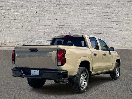 Sand Dune Metallic 2023 Chevrolet Colorado WT