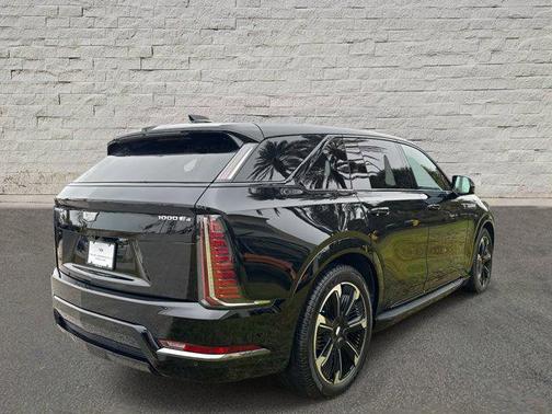 2025 Cadillac Escalade IQ Sport 2