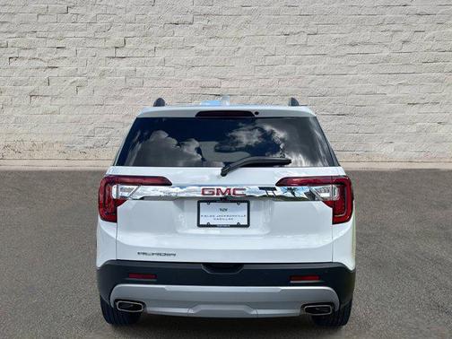 2022 GMC Acadia FWD SLT