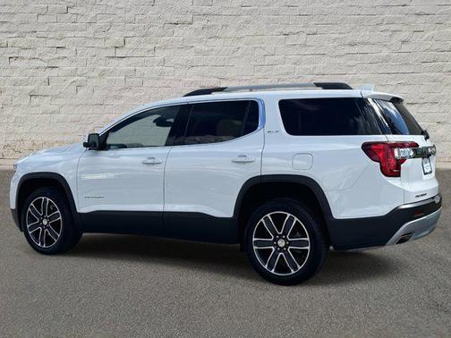 2022 GMC Acadia FWD SLT