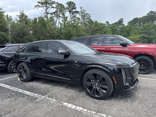 Stellar Black Metallic 2024 Cadillac LYRIQ Sport