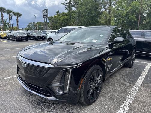Stellar Black Metallic 2024 Cadillac LYRIQ Sport