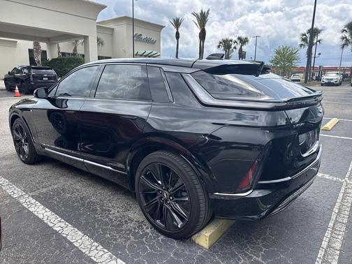 Stellar Black Metallic 2024 Cadillac LYRIQ Sport