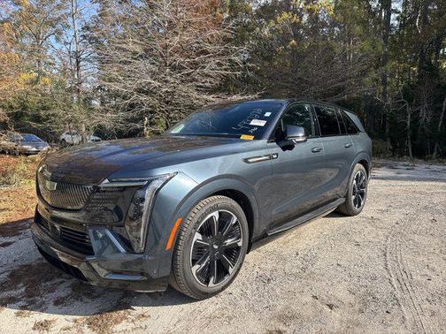 2025 Cadillac Escalade IQ Sport 2