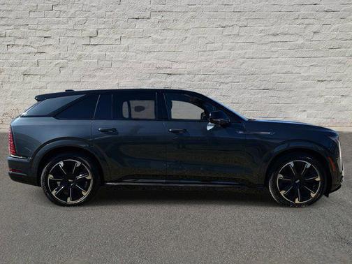 2025 Cadillac Escalade IQ Sport 2