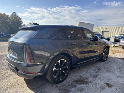 2025 Cadillac Escalade IQ Sport 2