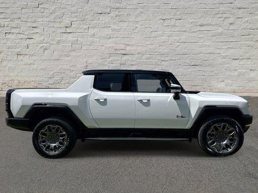 Interstellar White 2024 GMC HUMMER EV Pickup 3X