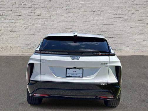 Crystal White Tricoat 2024 Cadillac LYRIQ Sport