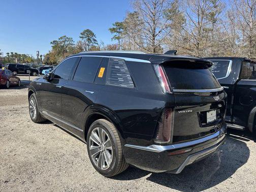 2026 Cadillac VISTIQ Luxury