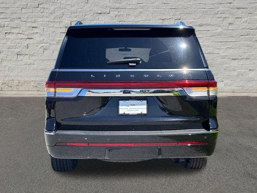 2022 Lincoln Navigator Black Label