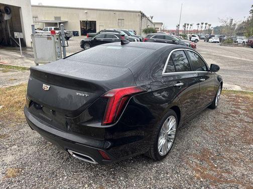 2023 Cadillac CT4 Premium Luxury