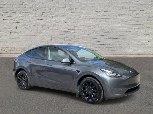 Solid Black 2022 Tesla Model Y Long Range Dual Motor All-Wheel Drive