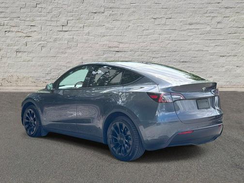 Solid Black 2022 Tesla Model Y Long Range Dual Motor All-Wheel Drive