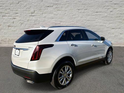 2026 Cadillac XT5 Luxury