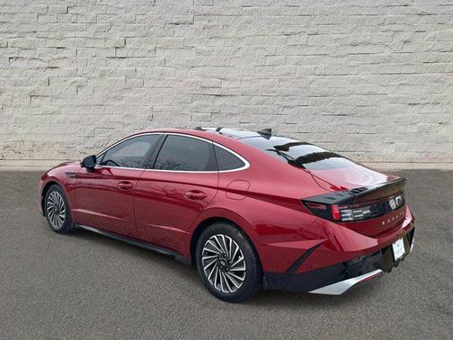 2025 Hyundai SONATA Hybrid Limited