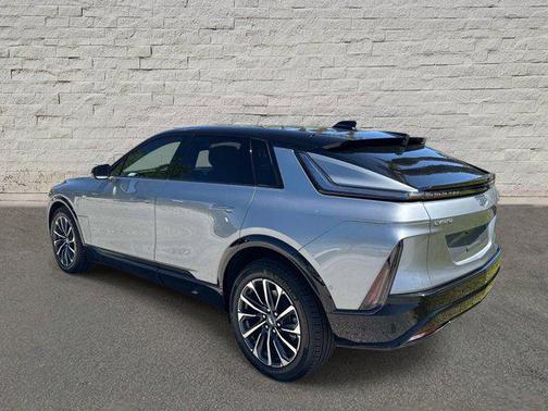 Argent Silver Metallic 2026 Cadillac LYRIQ Sport