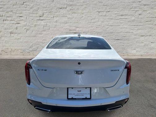 2022 Cadillac CT4 Luxury