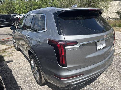 Argent Silver Metallic 2025 Cadillac XT6 Premium Luxury FWD