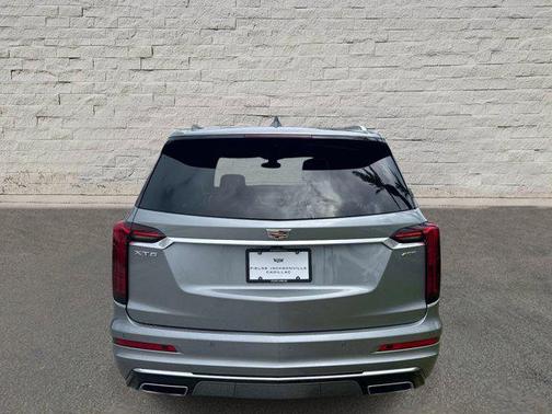 Argent Silver Metallic 2025 Cadillac XT6 Premium Luxury FWD