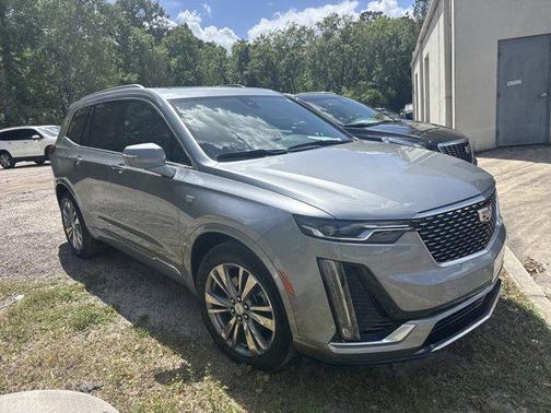 Argent Silver Metallic 2025 Cadillac XT6 Premium Luxury FWD