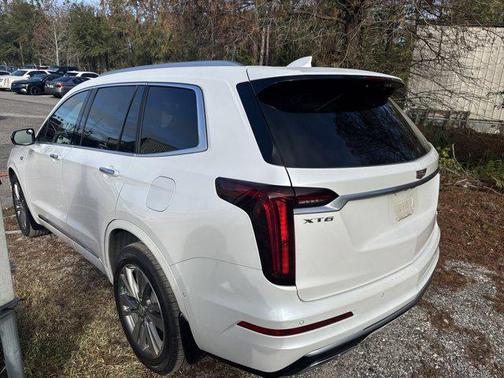 2021 Cadillac XT6 Premium Luxury FWD