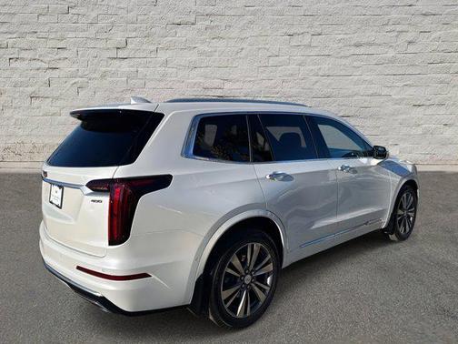 2021 Cadillac XT6 Premium Luxury FWD
