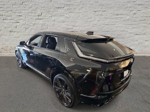 2025 Cadillac LYRIQ Sport