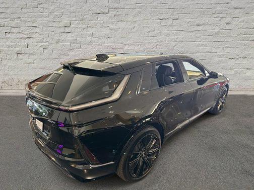 2025 Cadillac LYRIQ Sport