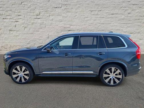 2024 Volvo XC90 B6 Plus Bright Theme 7-Seater