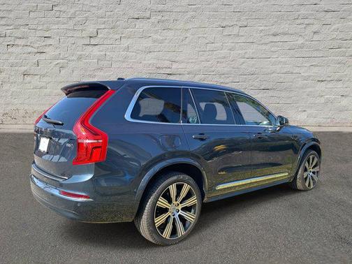 2024 Volvo XC90 B6 Plus Bright Theme 7-Seater