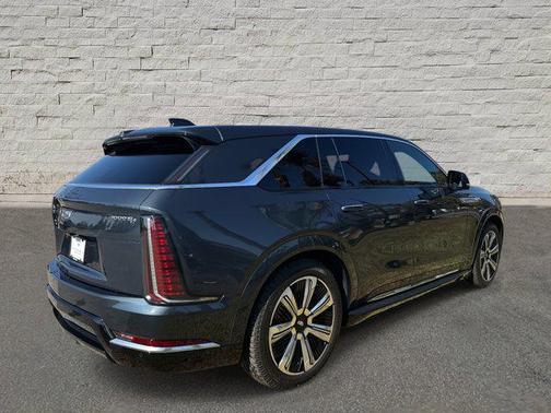 2025 Cadillac Escalade IQ Luxury 2