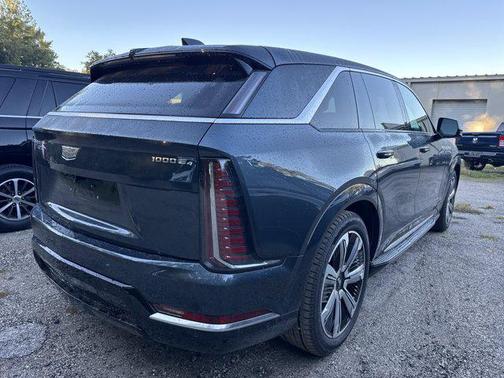 2025 Cadillac Escalade IQ Luxury 2