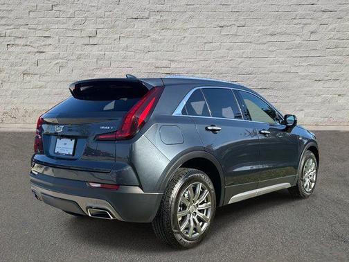 2021 Cadillac XT4 Premium Luxury