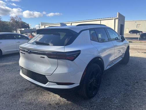 2024 Chevrolet Equinox EV RS