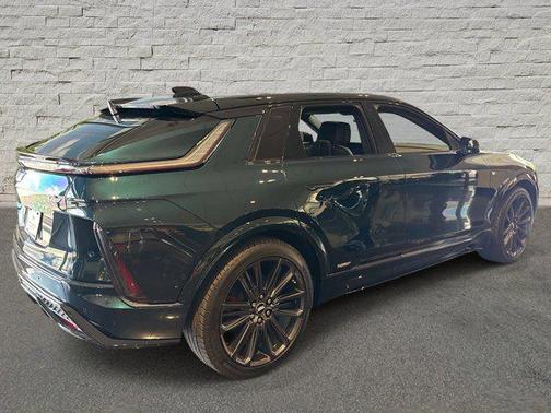 Emerald Lake Metallic 2026 Cadillac LYRIQ V Premium