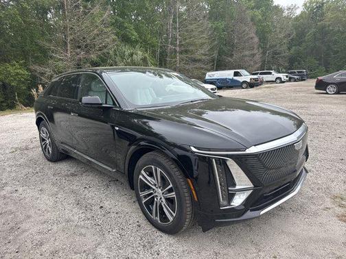 Stellar Black Metallic 2026 Cadillac LYRIQ Luxury