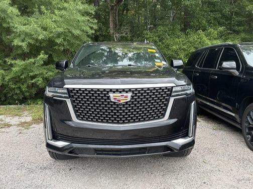 2022 Cadillac Escalade Luxury