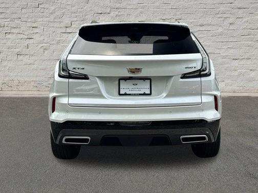 2025 Cadillac XT4 Sport