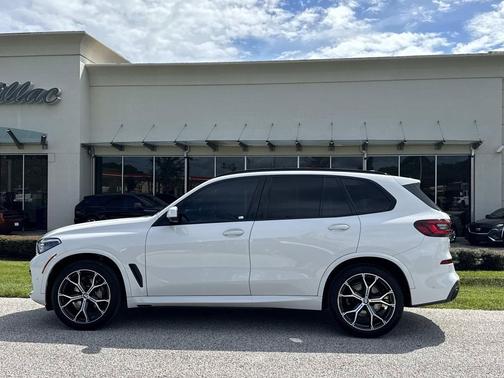 Alpine White 2022 BMW X5 sDrive40i