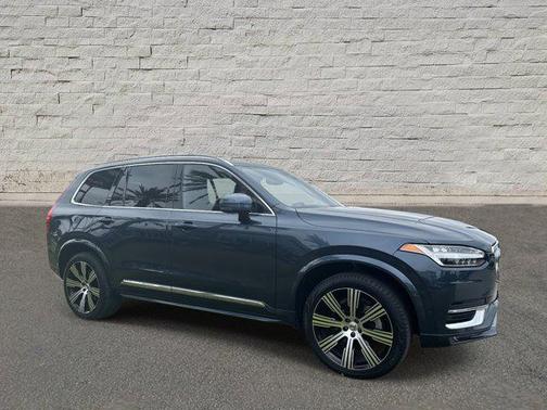 2024 Volvo XC90 B6 Ultimate Bright Theme 7-Seater