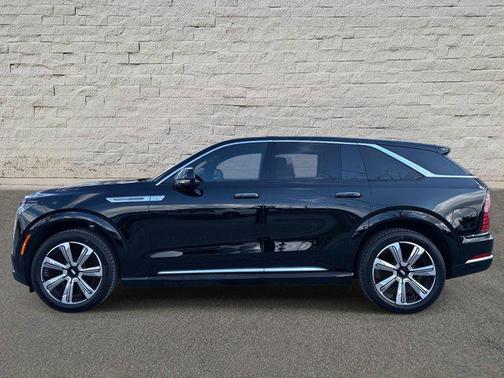 2025 Cadillac Escalade IQ Luxury 2