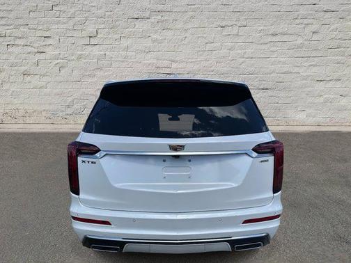 2025 Cadillac XT6 Premium Luxury FWD