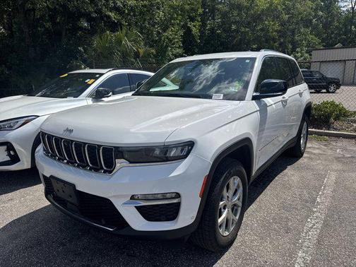 Bright White Clearcoat 2023 Jeep Grand Cherokee Limited
